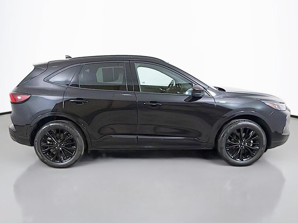 Used 2023 Ford Escape ST-Line Elite AWD/4WD image 16