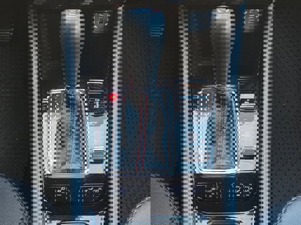 Used 2023 Jeep Compass Trailhawk image 16