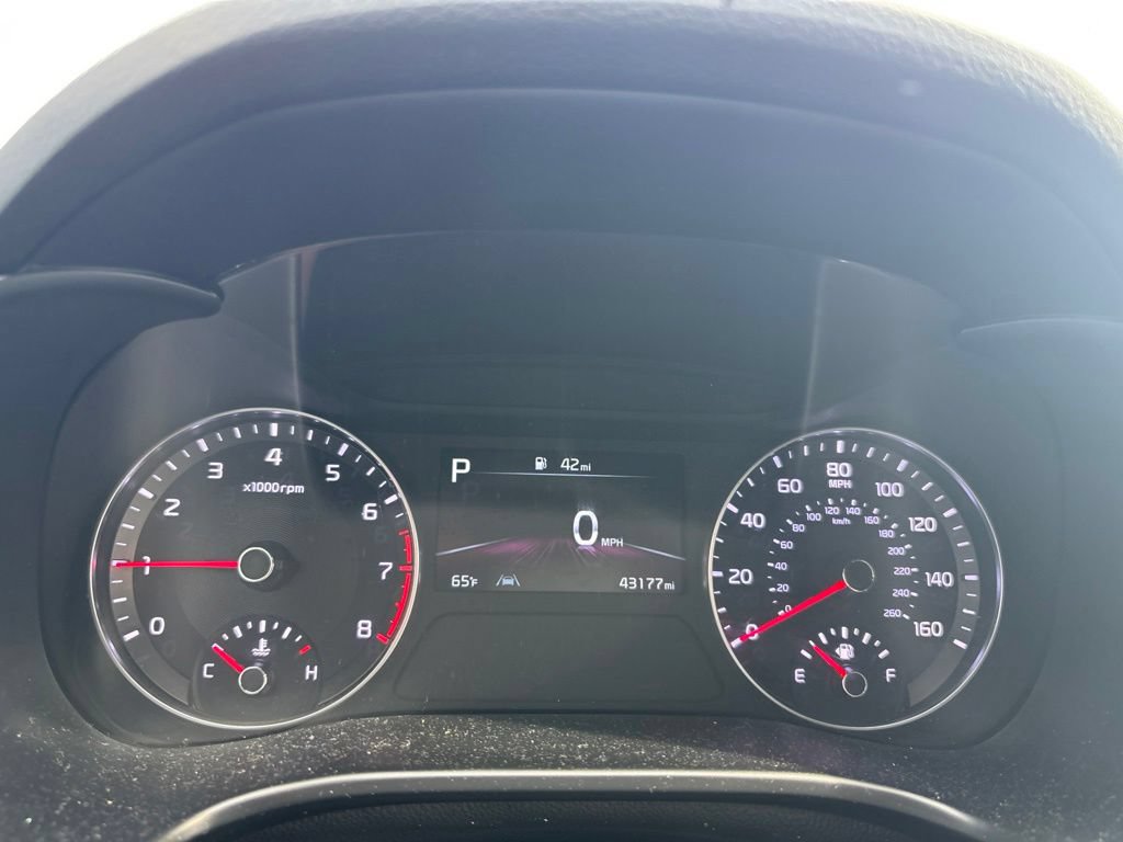 Used 2022 Kia Forte GT-Line w/ GT-Line Premium Package FWD image 9
