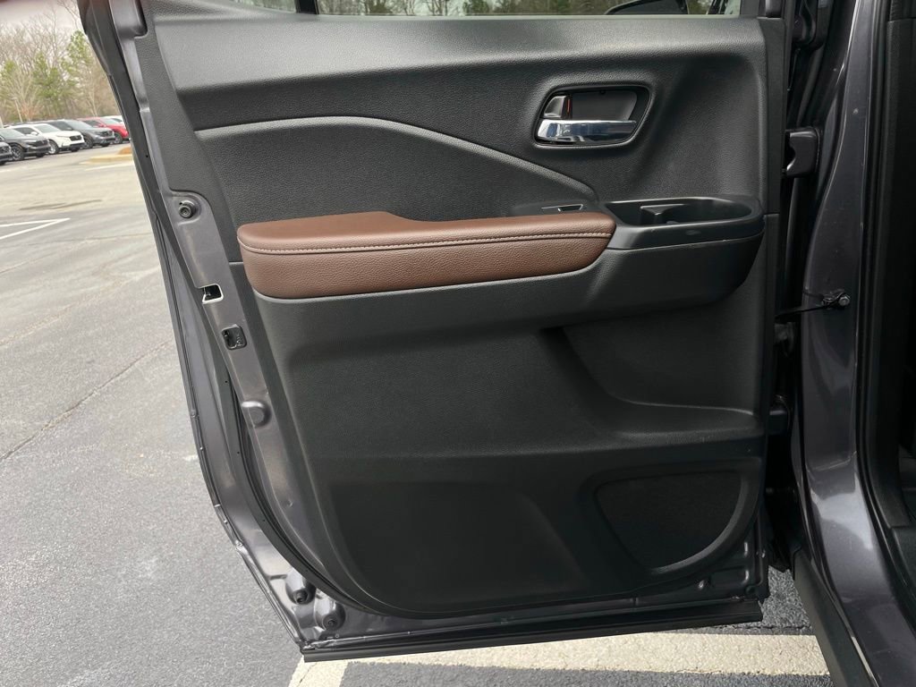 Certified 2025 Honda Ridgeline RTL image 39