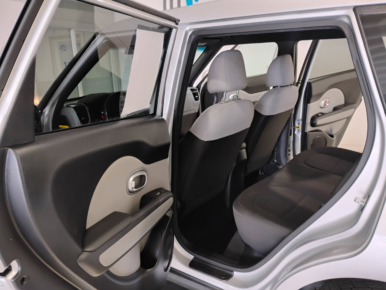 Used 2019 Kia Soul image 9