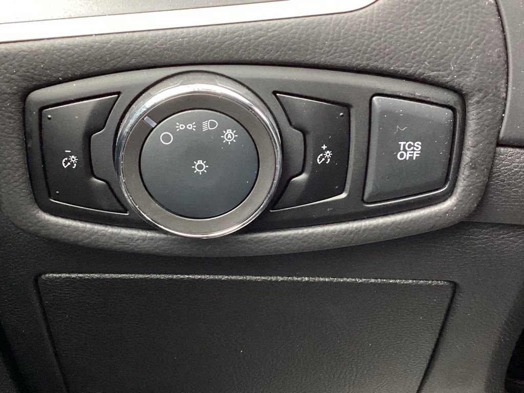 Used 2024 Ford Edge SEL image 25