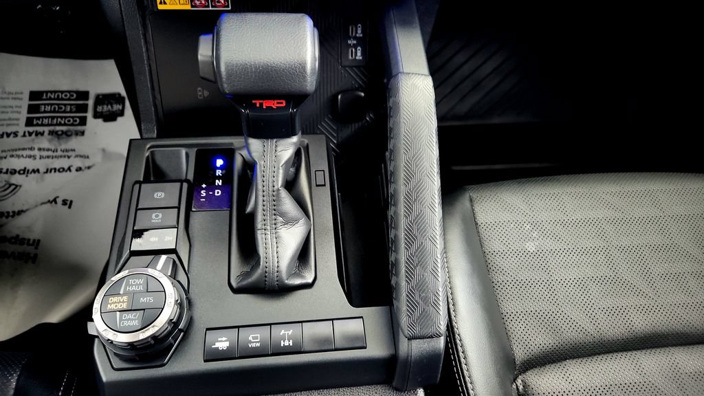 Certified 2025 Toyota 4Runner TRD Off-Road Premium w/ Tow Technology Package AWD/4WD image 27