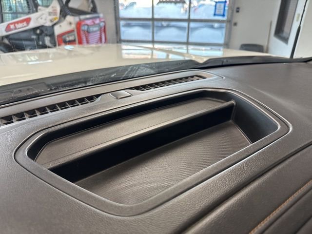 Used 2020 GMC Sierra 2500 AT4 image 54