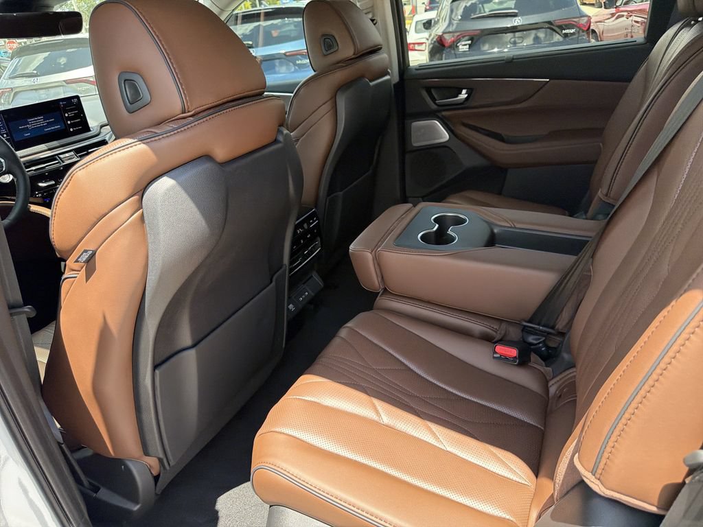 New 2026 Acura MDX w/ Advance Package AWD/4WD image 13
