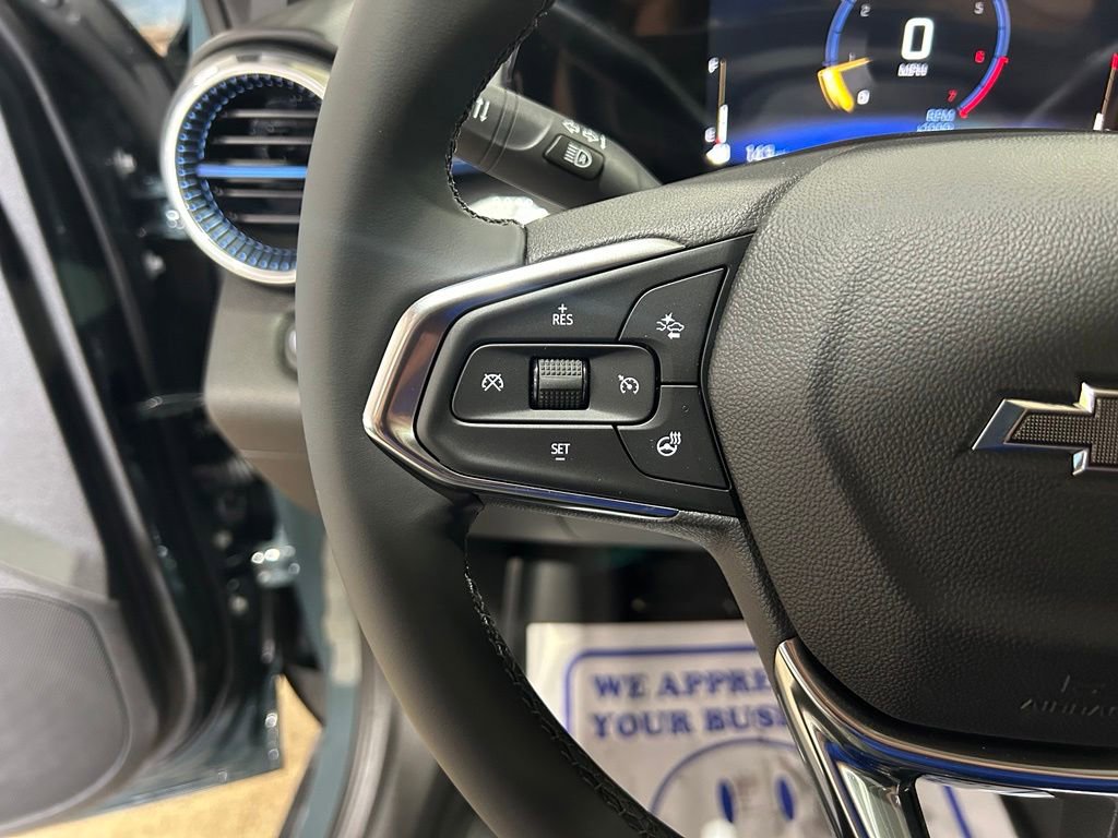 New 2026 Chevrolet Trax LT w/ Sunroof Package FWD image 23
