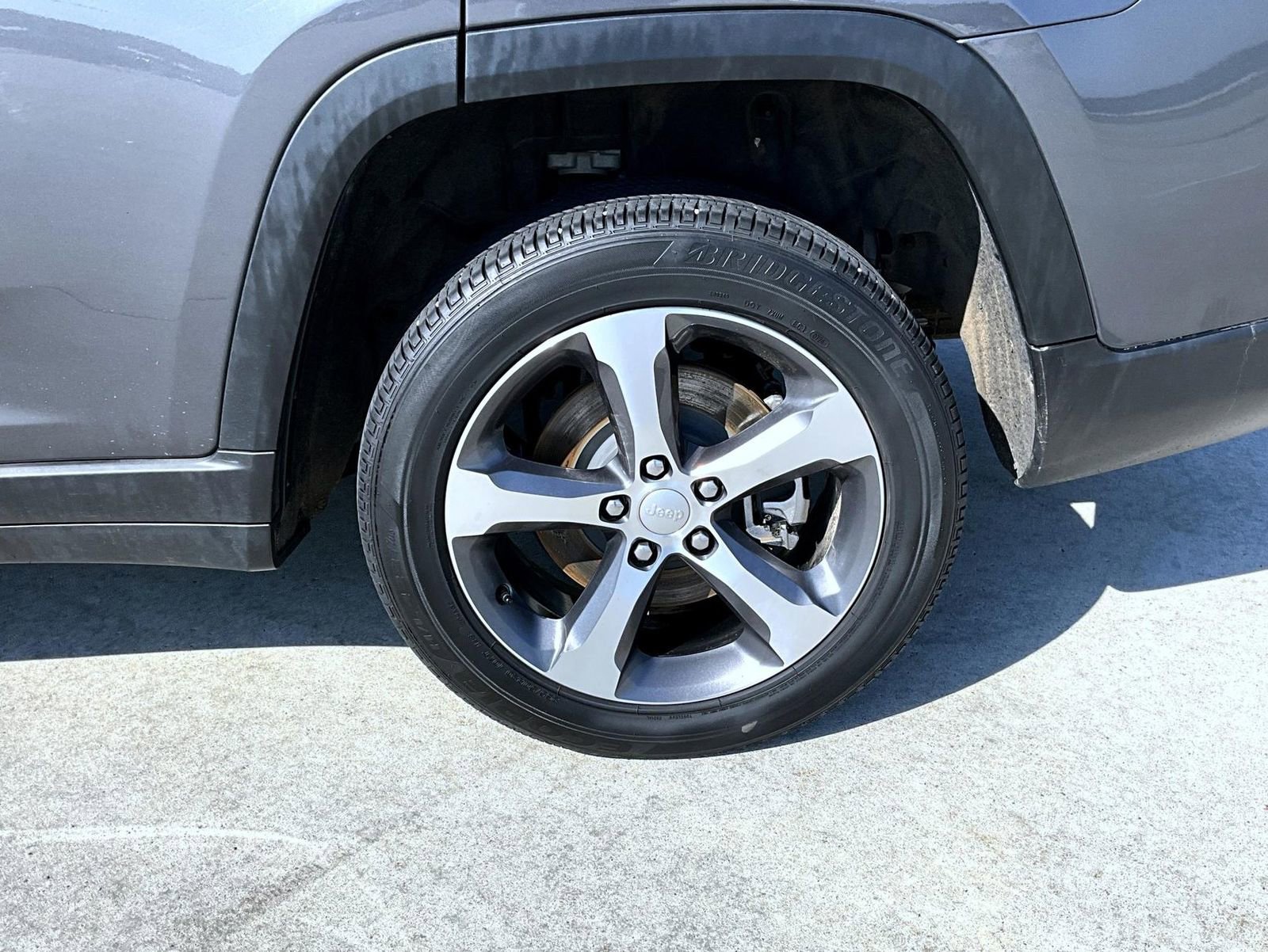 Used 2024 Jeep Grand Cherokee L Limited image 24