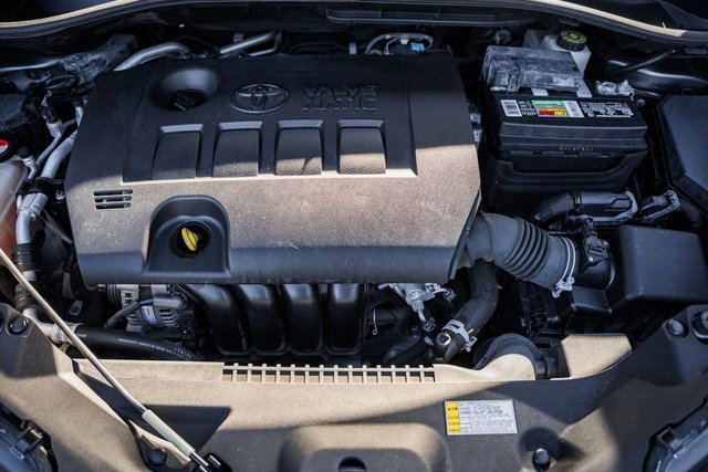 Used 2018 Toyota C-HR XLE image 21