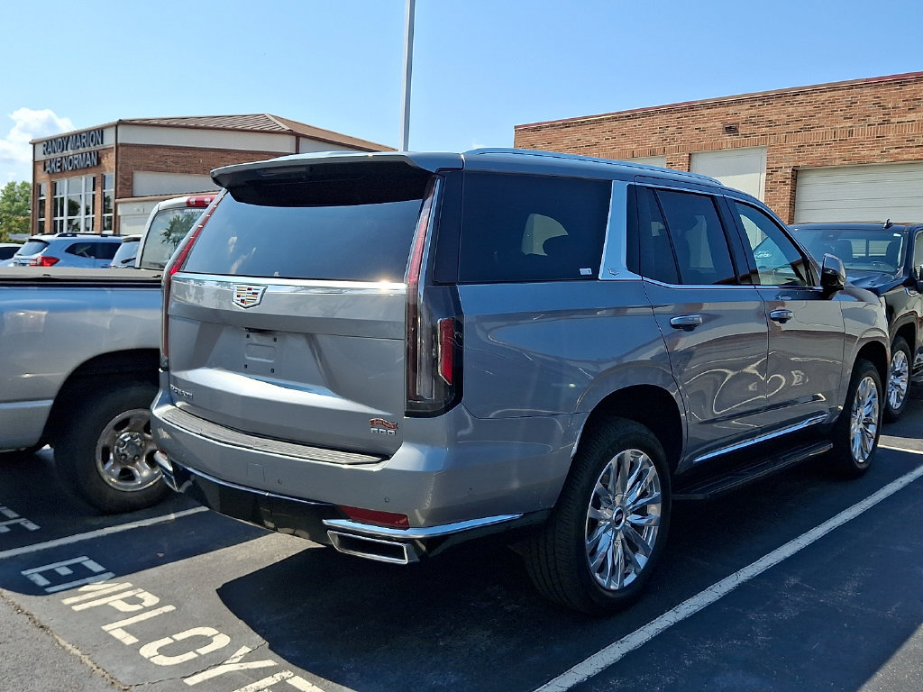 Used 2023 Cadillac Escalade Premium Luxury w/ LPO, Floor Liner Package AWD/4WD image 7
