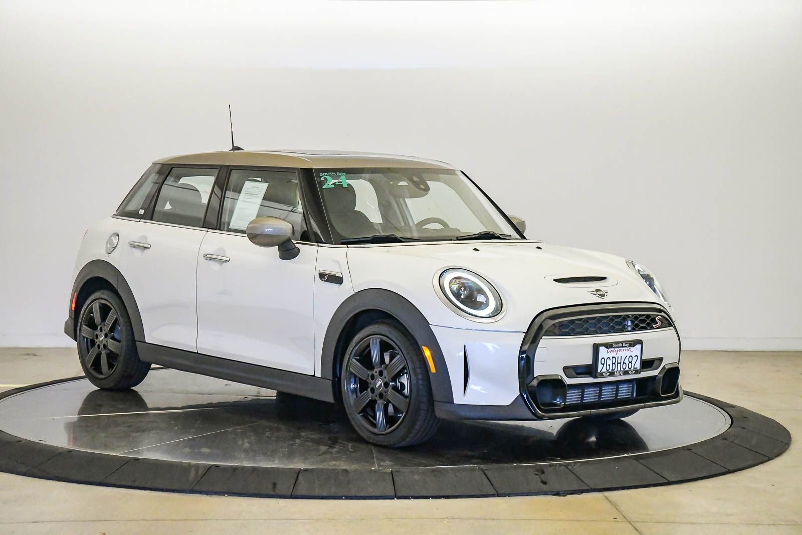 Certified 2024 MINI Cooper S FWD image 5