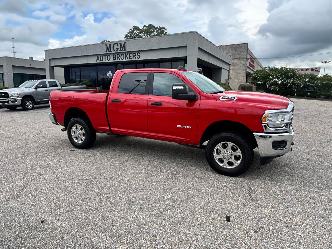 Used 2024 RAM 2500 Big Horn AWD/4WD image 14