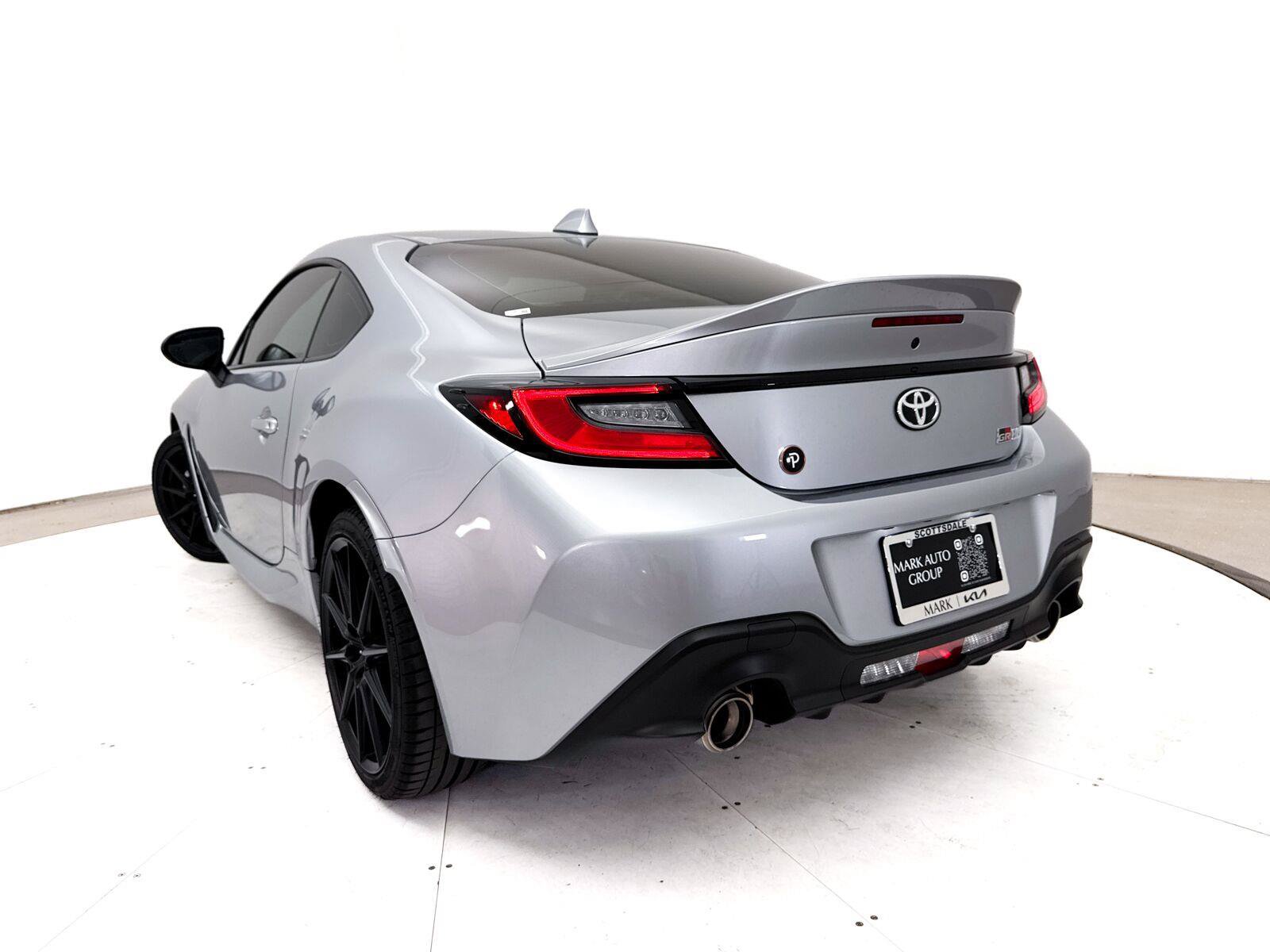 Used 2025 Toyota GR86 Premium RWD image 7