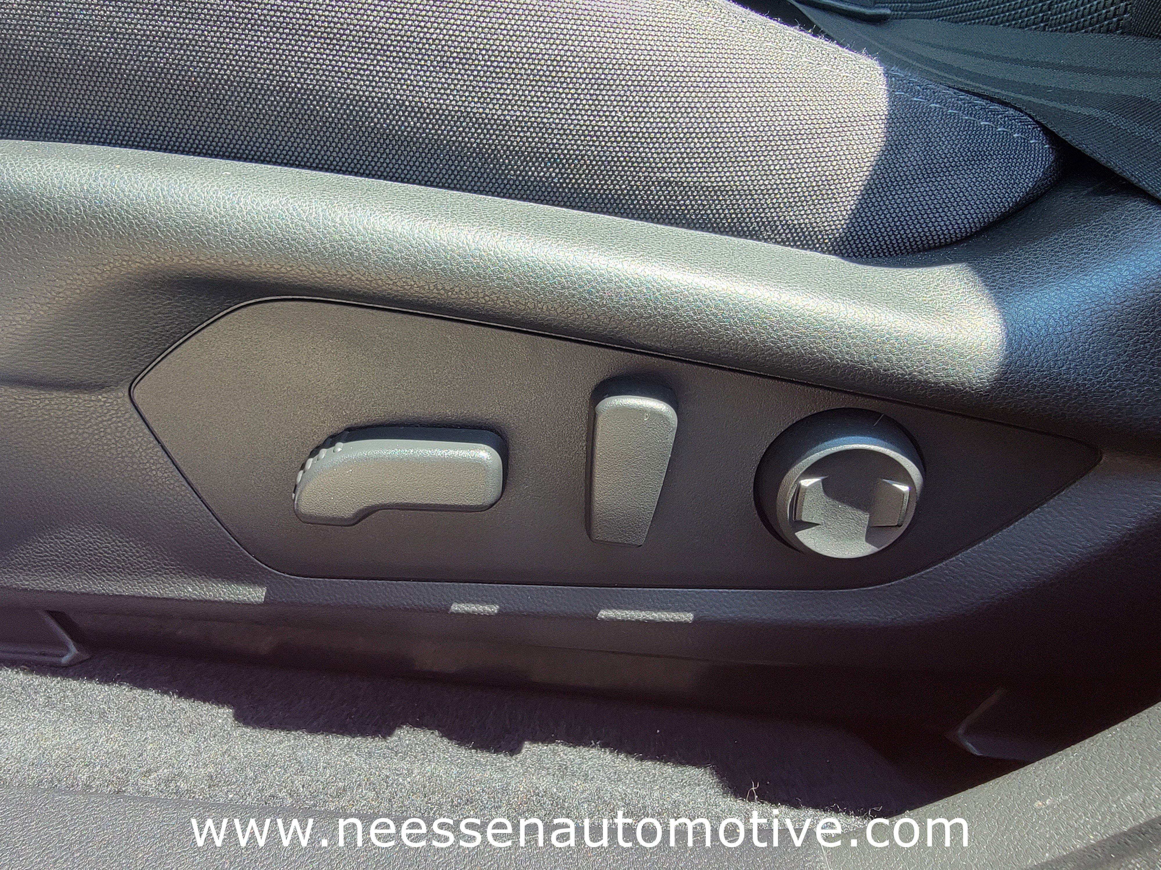 Used 2024 Subaru Crosstrek 2.0i Premium image 15