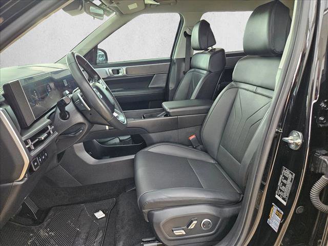 Used 2024 Hyundai Santa Fe SEL FWD image 17