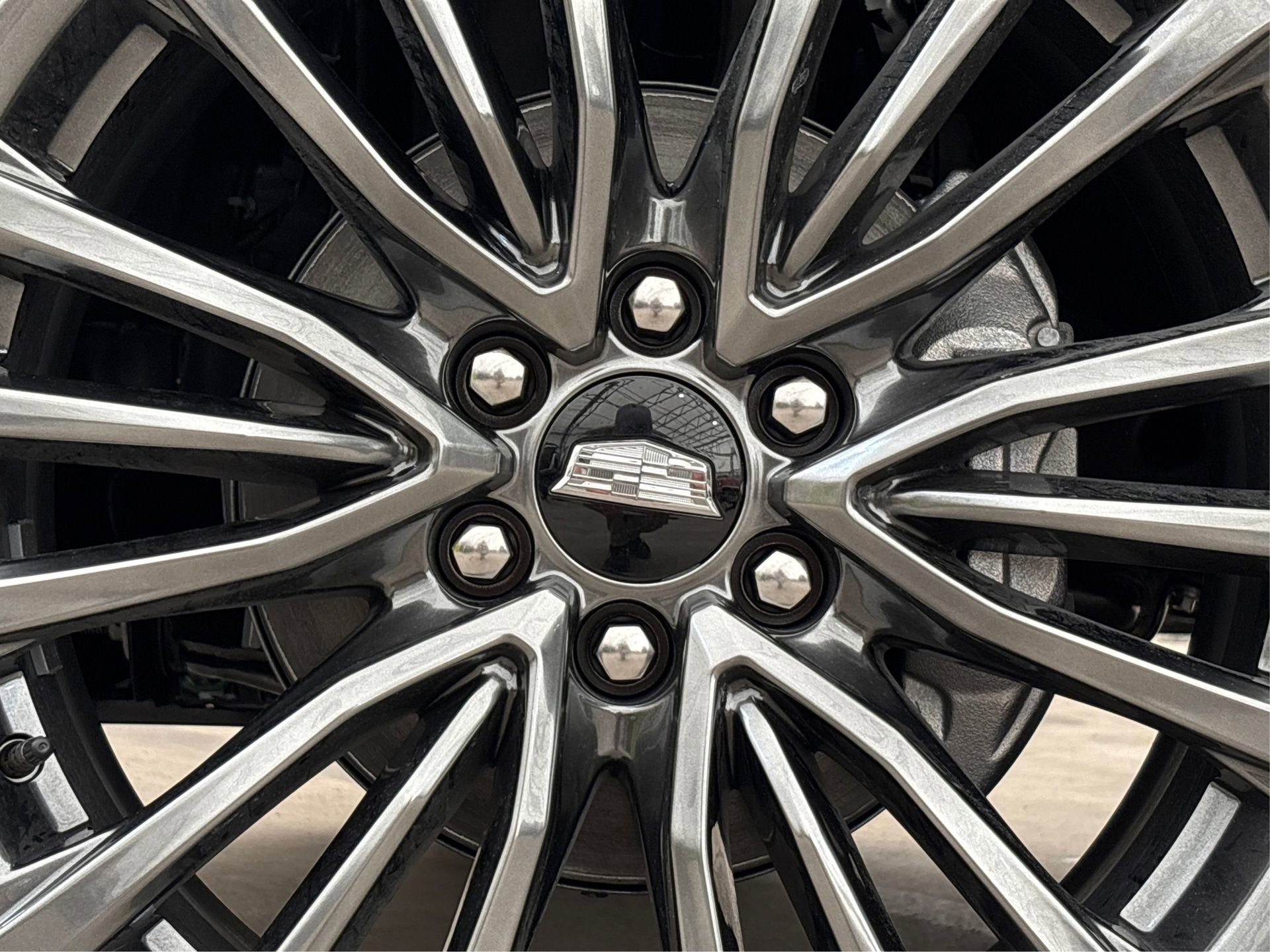 New 2025 Cadillac Escalade ESV Sport Platinum image 13