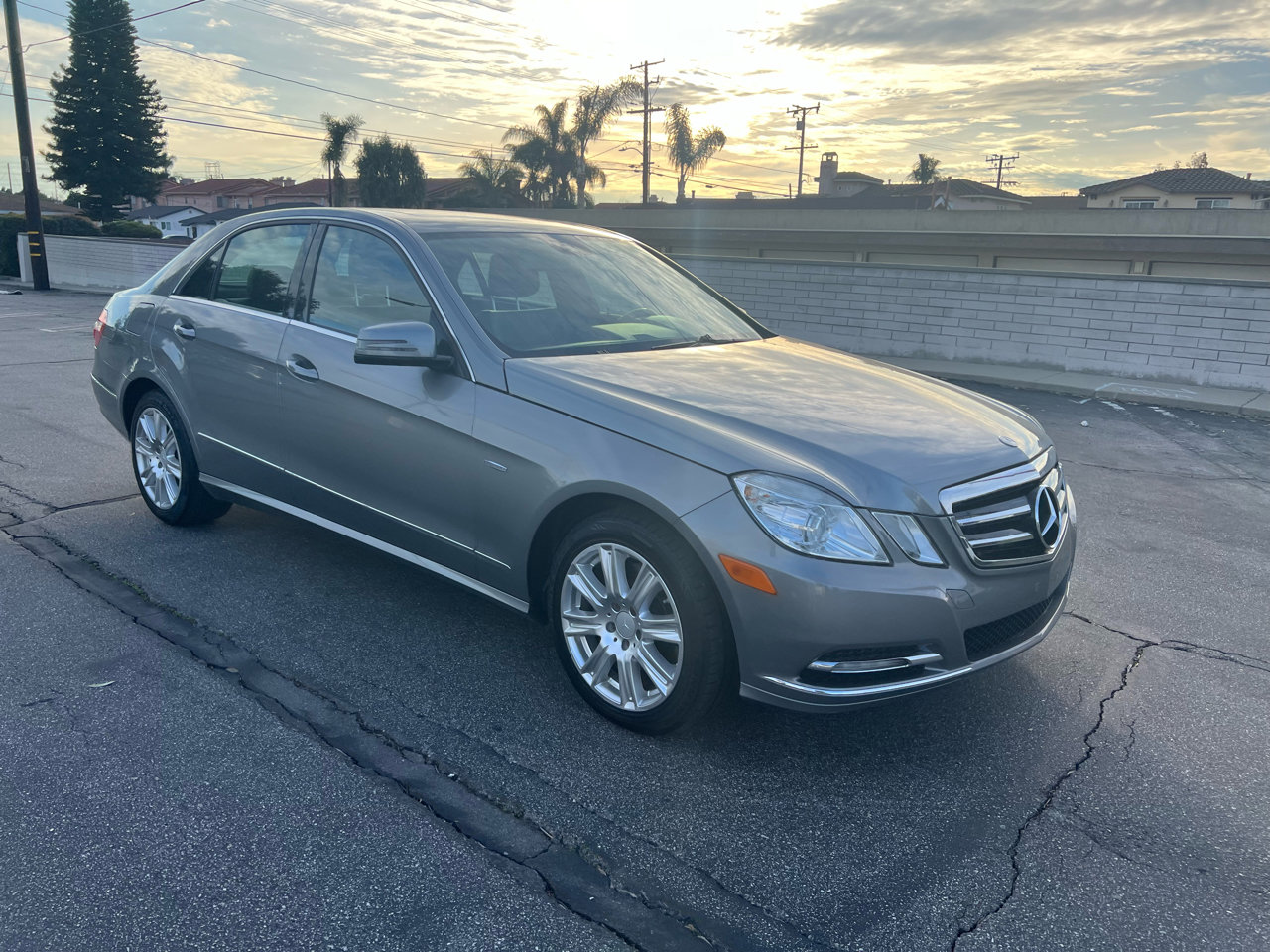 Used 2012 Mercedes-Benz E 350 4MATIC Sedan image 7