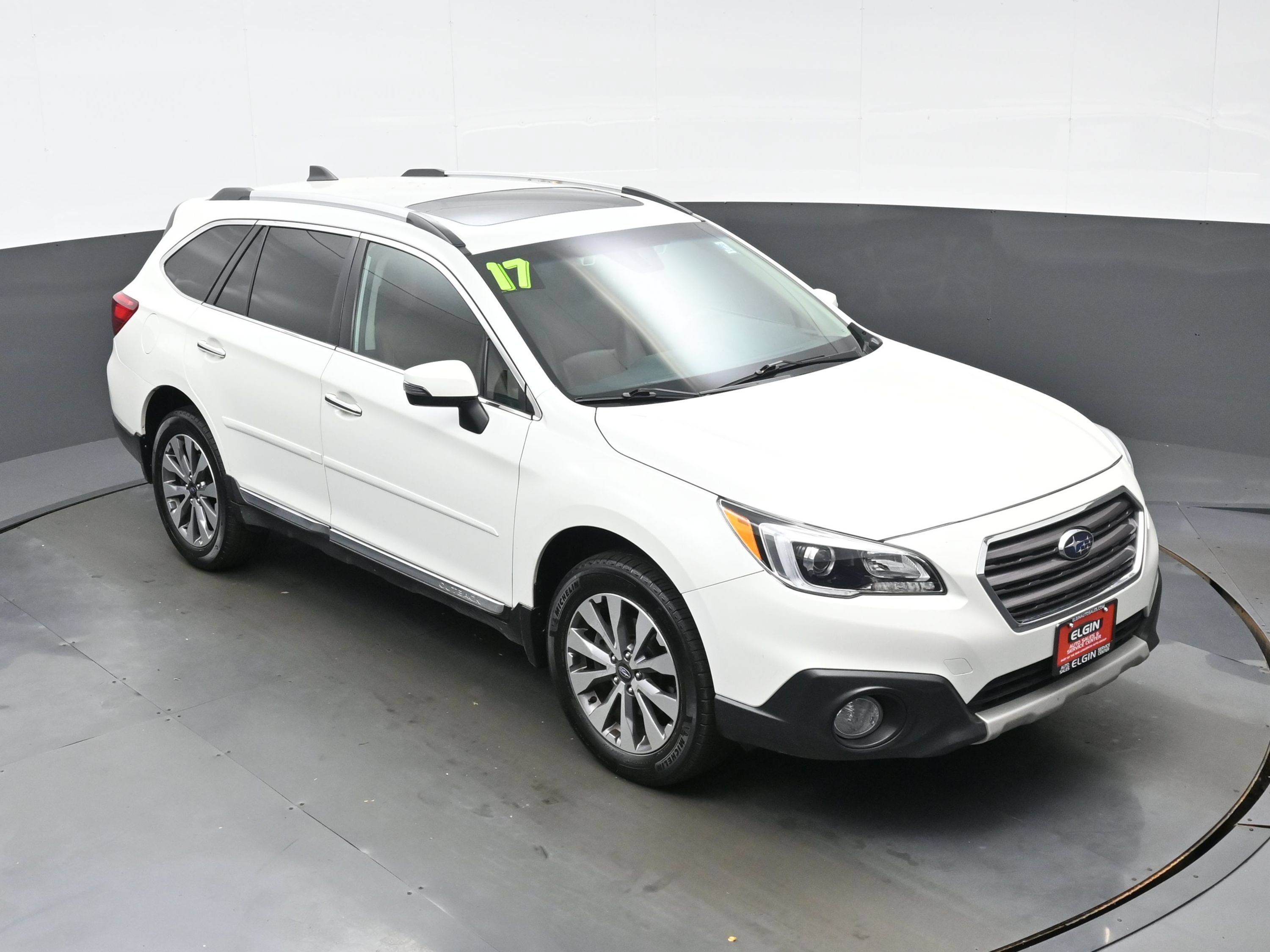 Used 2017 Subaru Outback 3.6R Touring AWD/4WD image 42