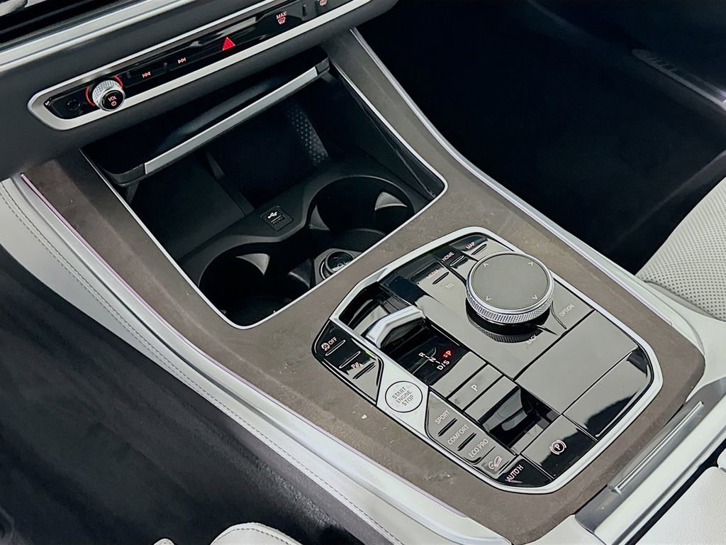 Certified 2024 BMW X5 xDrive40i w/ M Sport Package image 17