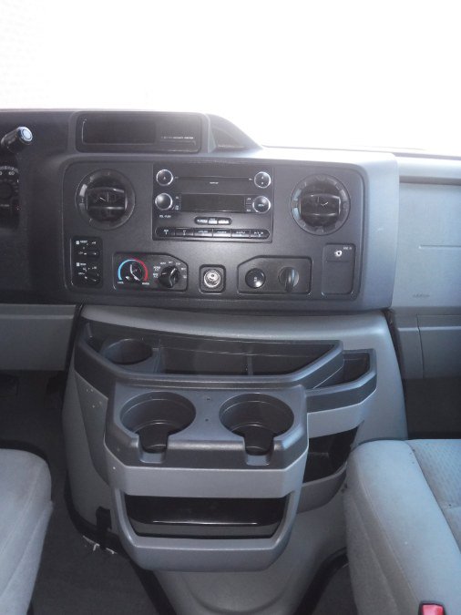 Used 2009 Ford E-350 and Econoline 350 XLT image 40