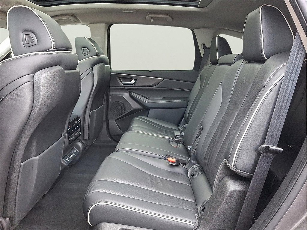 Used 2022 Acura MDX SH-AWD w/ Advance Package image 11