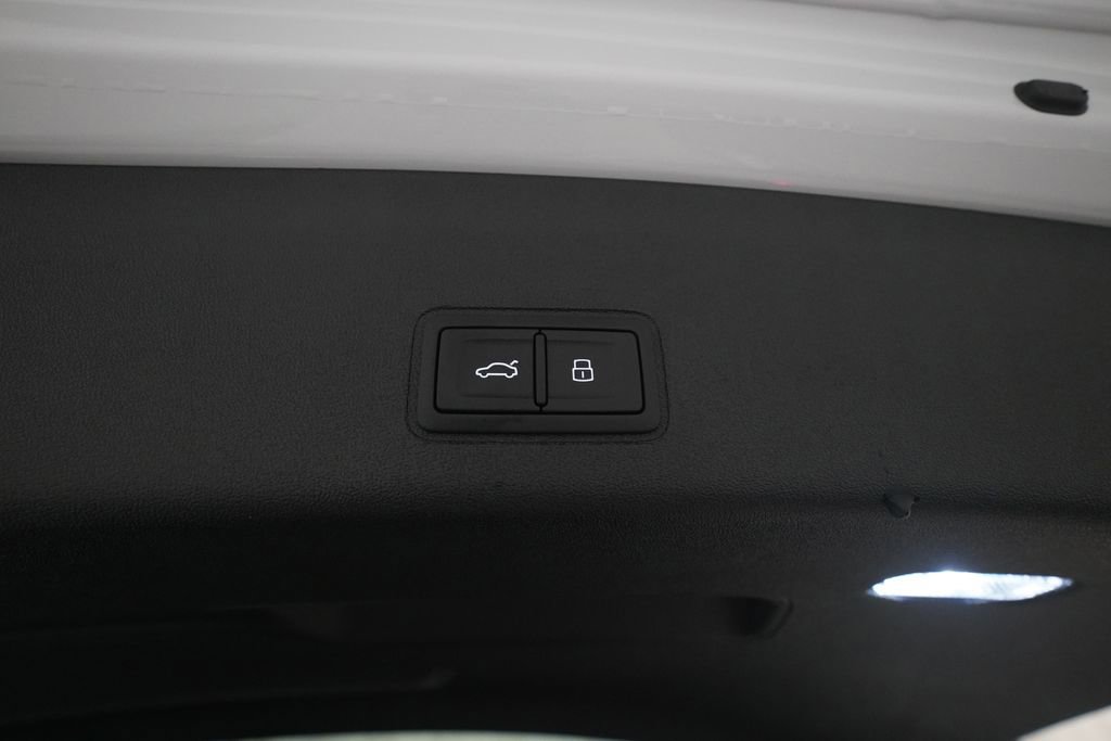 New 2026 Audi Q3 quattro 2.0T image 15