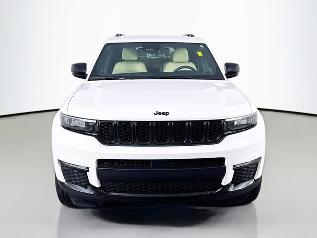 Used 2025 Jeep Grand Cherokee L Limited w/ Black Appearance Package AWD/4WD image 2