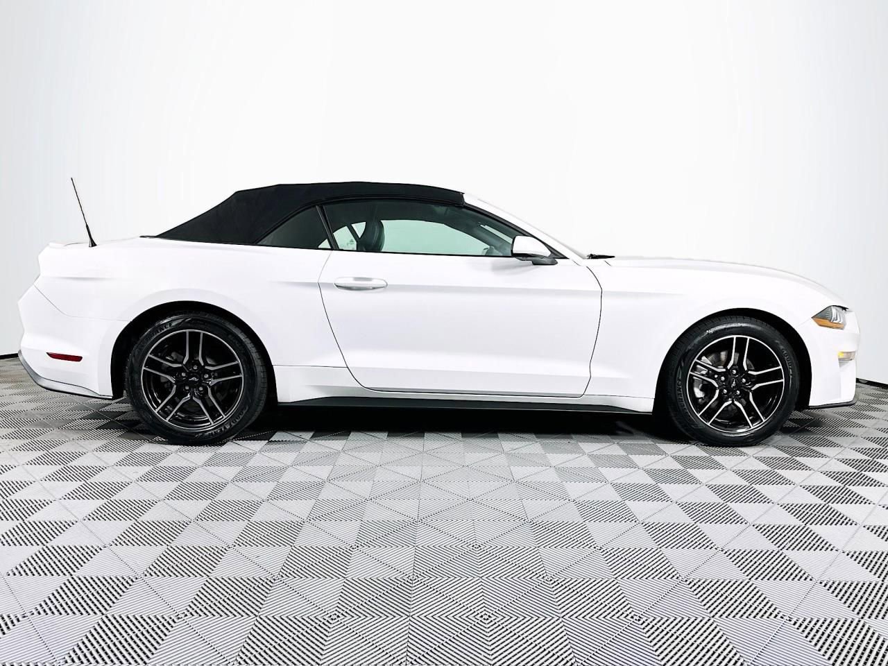 Used 2023 Ford Mustang Premium RWD image 29