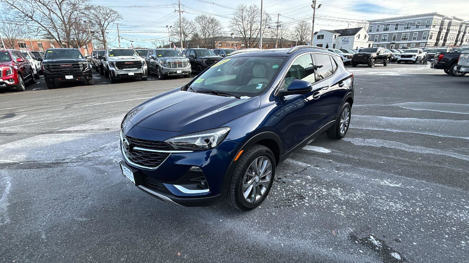 Certified 2022 Buick Encore GX Essence w/ Advanced Technology Package image 3