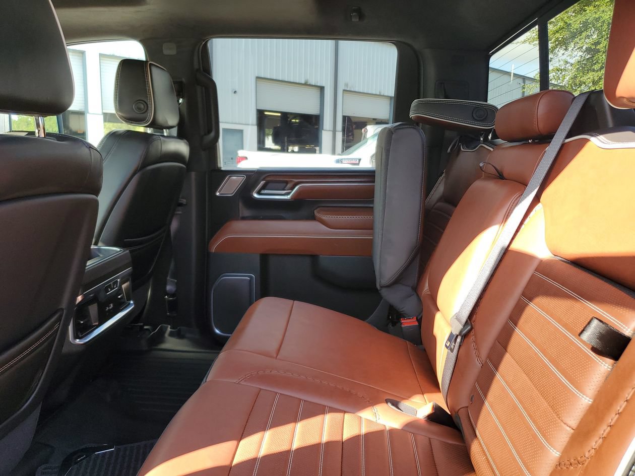 Used 2025 GMC Sierra 2500 Denali Ultimate AWD/4WD image 11