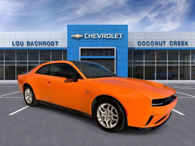 Used 2025 Dodge Charger Daytona R/T w/ Sun & Sound Package AWD/4WD image 2