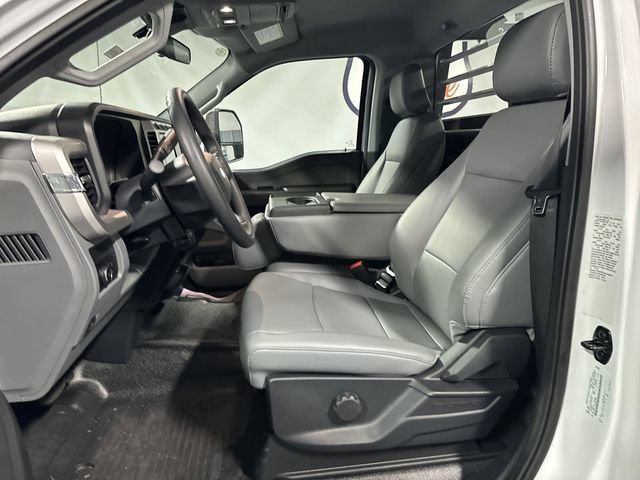 New 2023 Ford F550 4x4 Regular Cab Super Duty image 19
