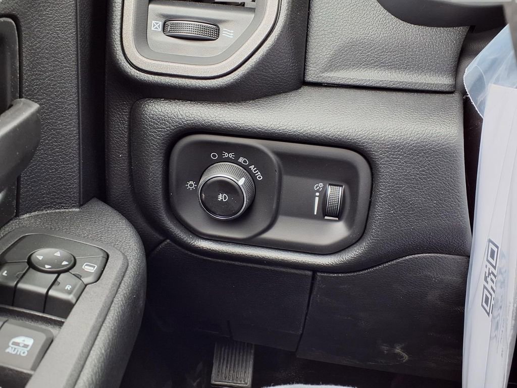 New 2026 RAM 5500 Tradesman AWD/4WD image 16