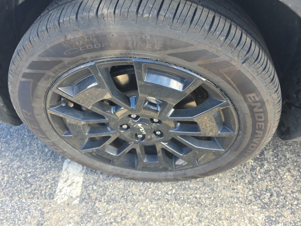 Used 2022 Kia Telluride EX w/ EX Premium Package image 8