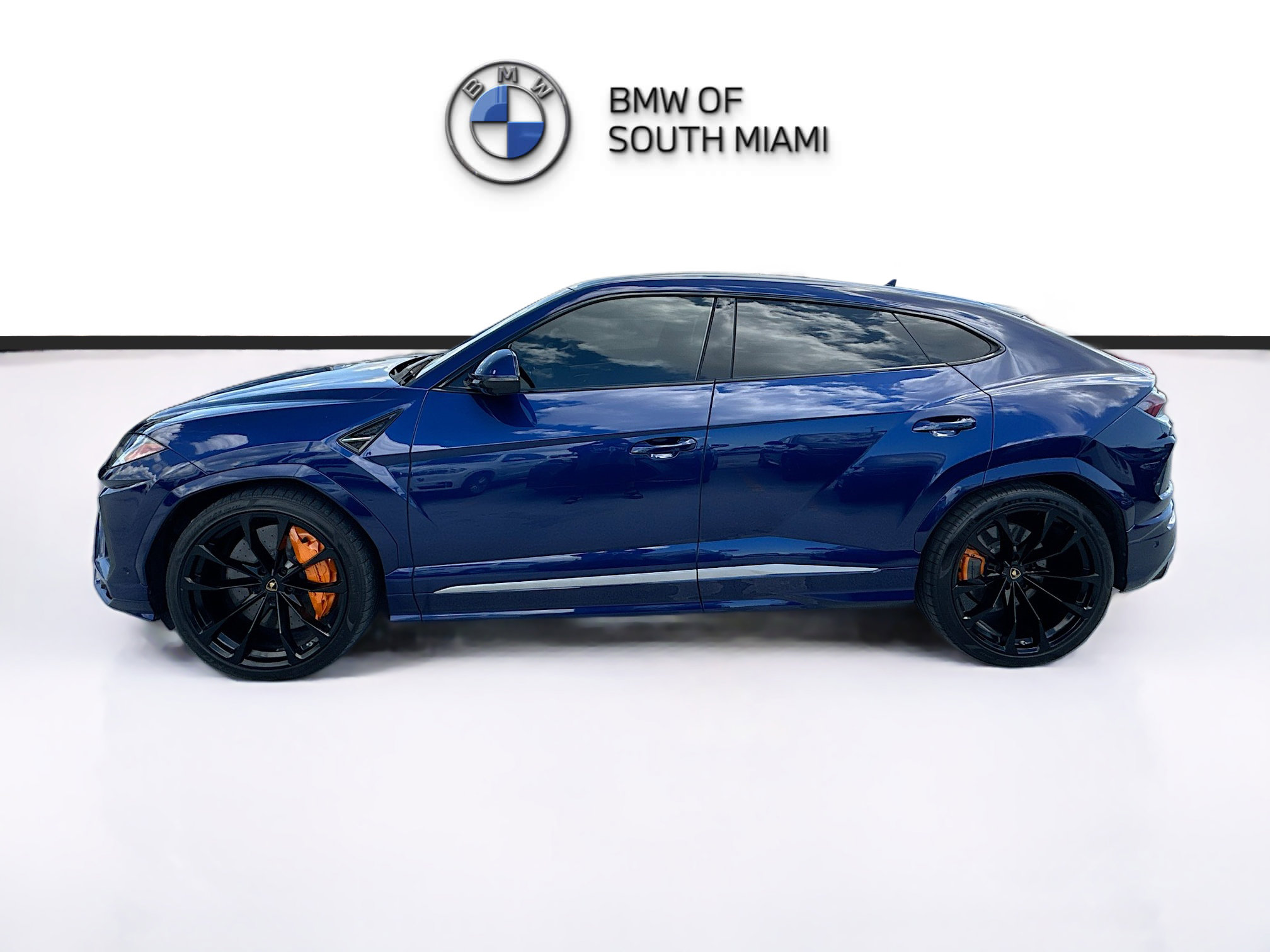 Used 2020 Lamborghini Urus AWD/4WD image 4