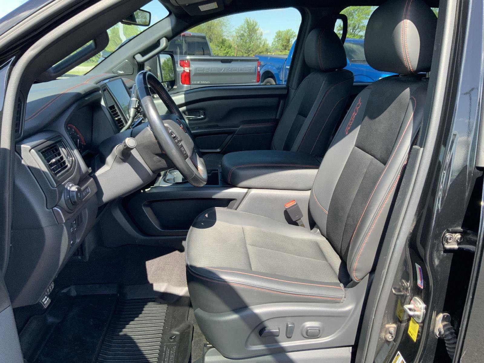 Used 2023 Nissan Titan PRO-4X AWD/4WD image 26