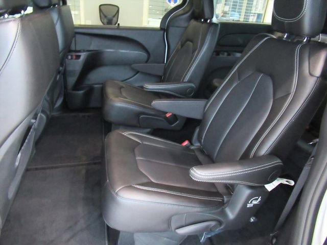 New 2026 Chrysler Voyager LX image 25