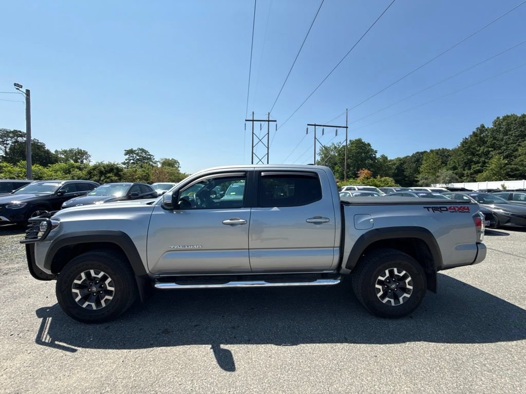 Used 2020 Toyota Tacoma TRD Off-Road w/ Technology Package AWD/4WD image 9