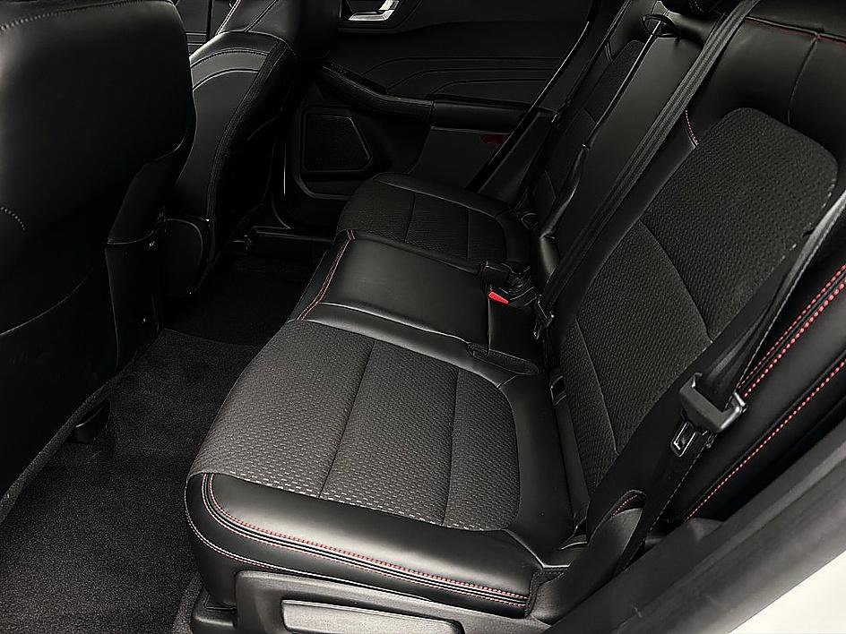 Used 2023 Ford Escape ST-Line w/ Tech Pack #1 FWD image 8