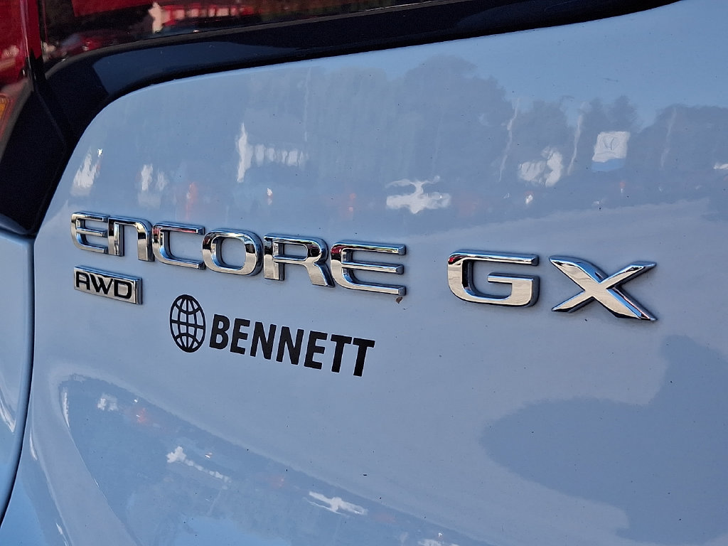 Used 2025 Buick Encore GX Preferred AWD/4WD image 29