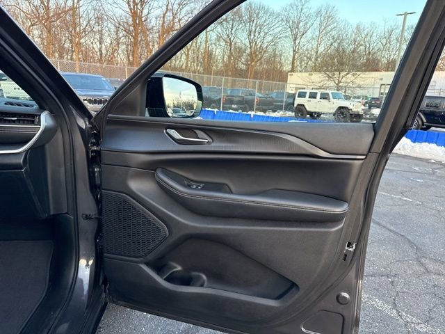 Certified 2023 Jeep Grand Cherokee Altitude image 30