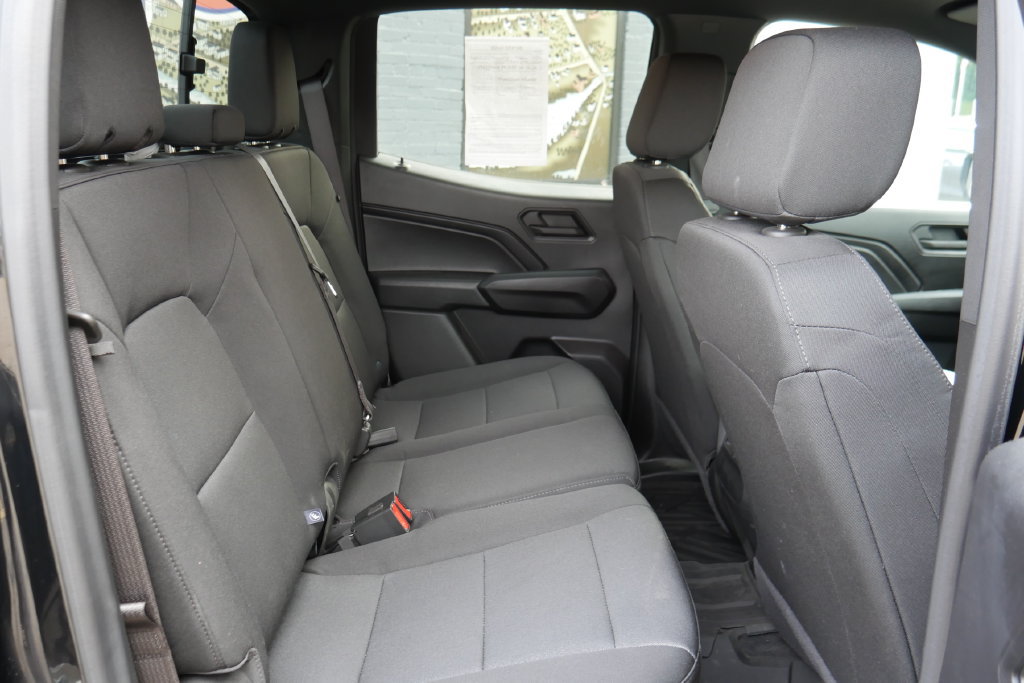 Used 2024 Chevrolet Colorado Trail Boss w/ LPO, Dark Essentials Package AWD/4WD image 9