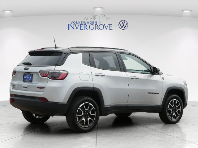 Used 2024 Jeep Compass Trailhawk AWD/4WD image 7