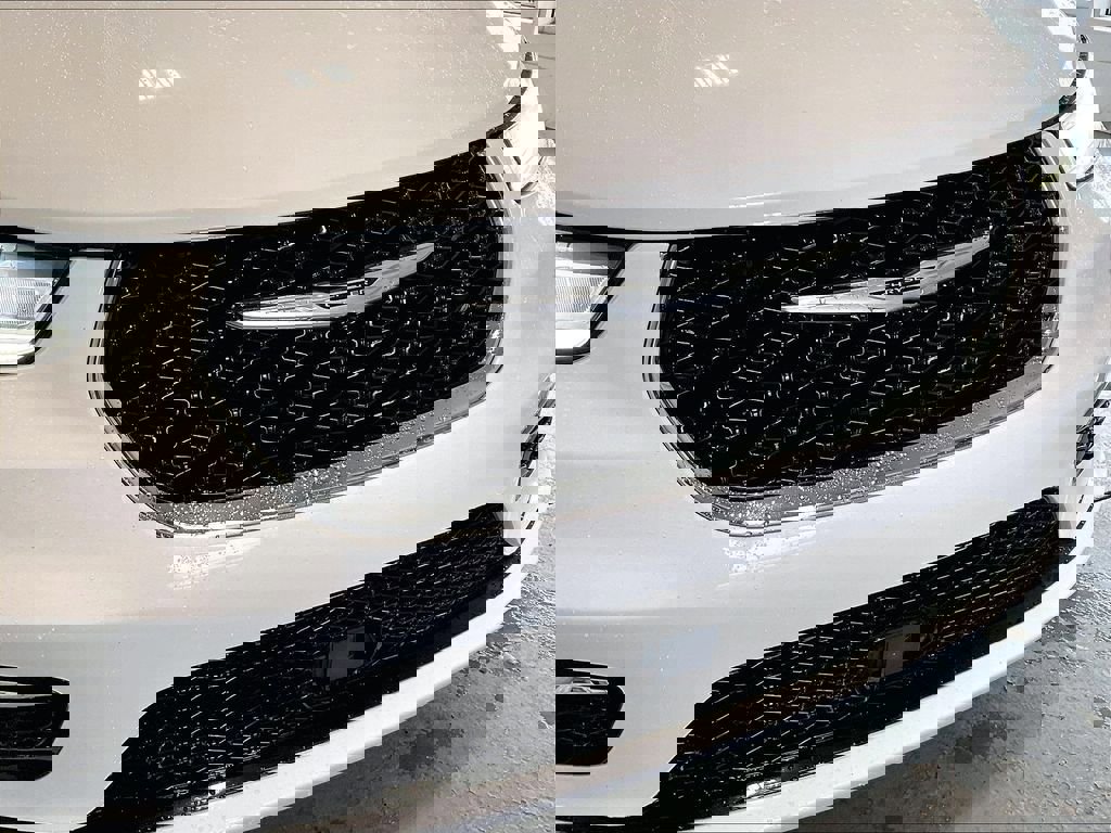 Used 2023 Chrysler Pacifica Touring-L image 31