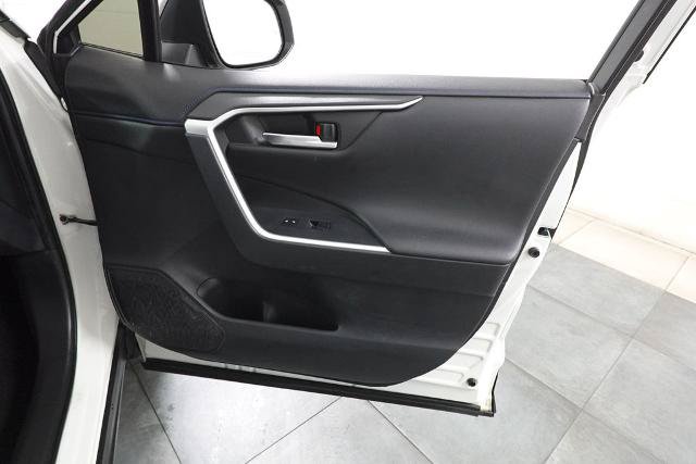Used 2019 Toyota RAV4 XSE w/ XSE Weather Package AWD/4WD image 33