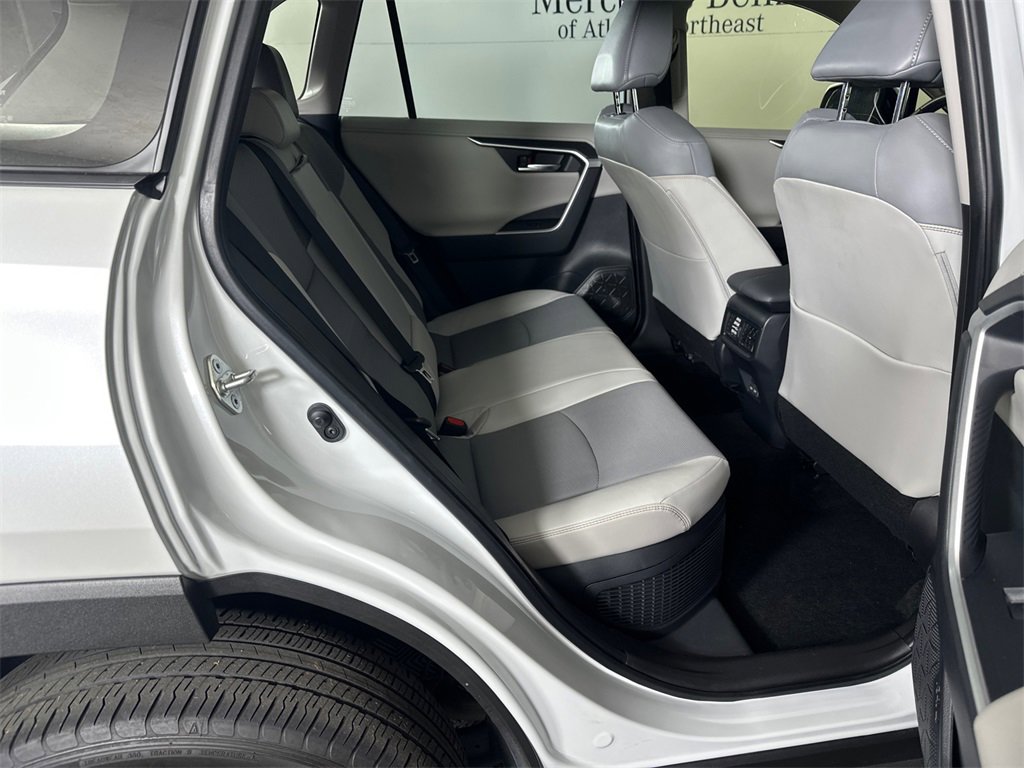 Used 2023 Toyota RAV4 Limited image 15