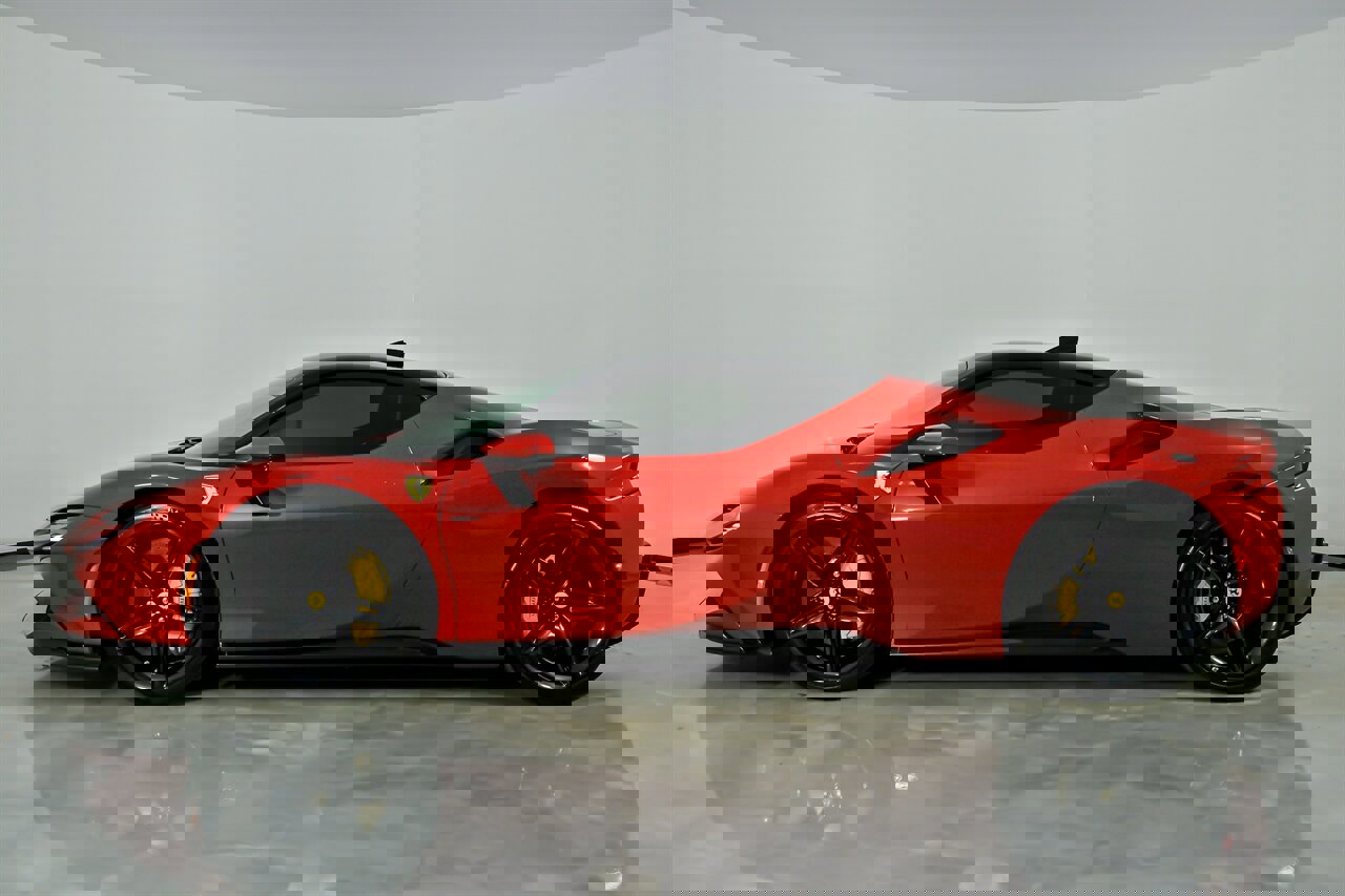 Used 2023 Ferrari SF90 Stradale image 8