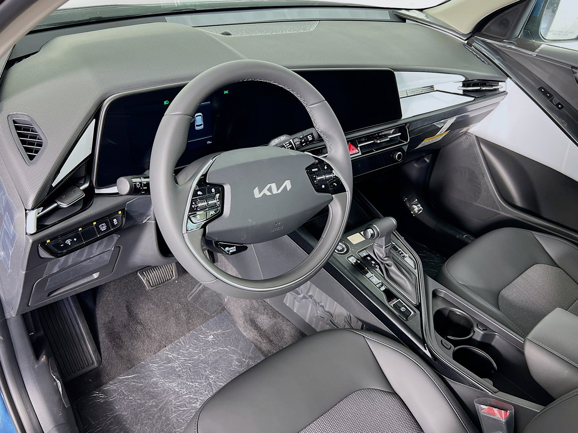 New 2025 Kia Niro EX image 7