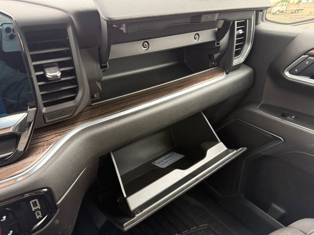 Certified 2025 Chevrolet Silverado 1500 LT image 23