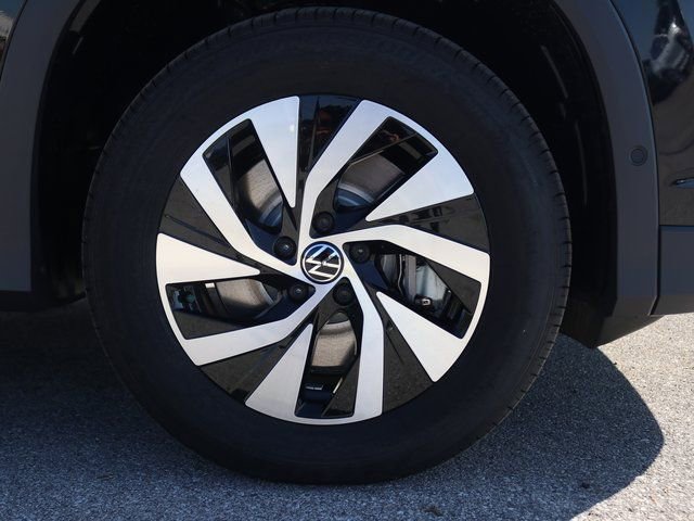New 2026 Volkswagen Tiguan S image 5