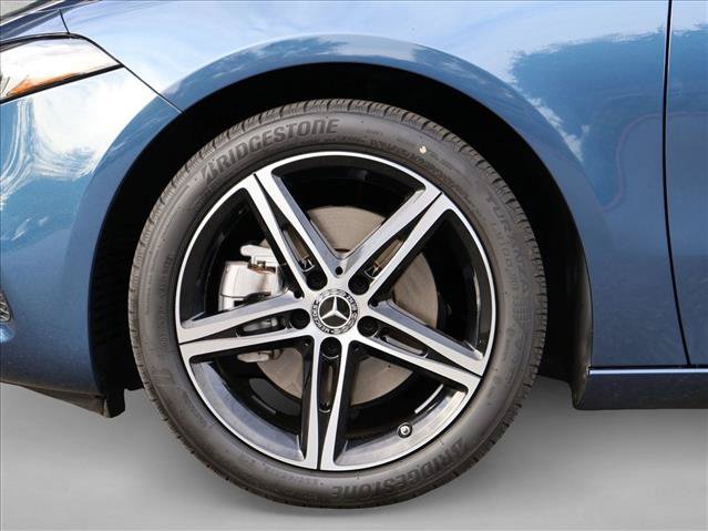 Used 2022 Mercedes-Benz A 220 4MATIC image 29